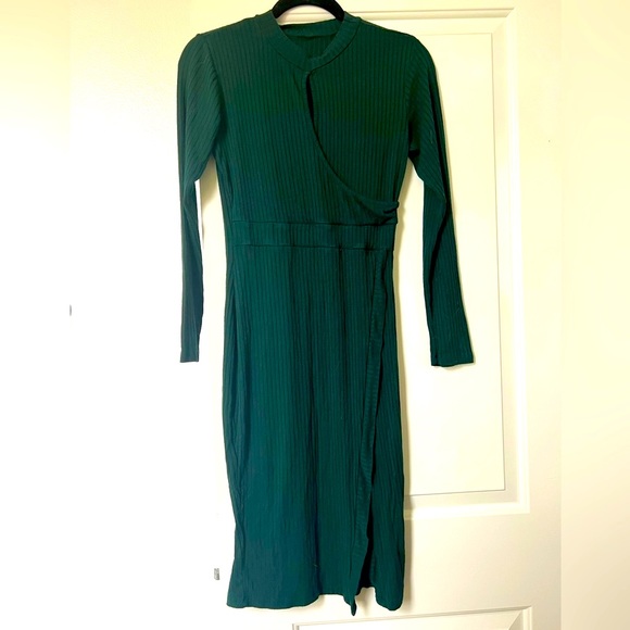 Dresses & Skirts - Ribbed Sweater Cutout Dress